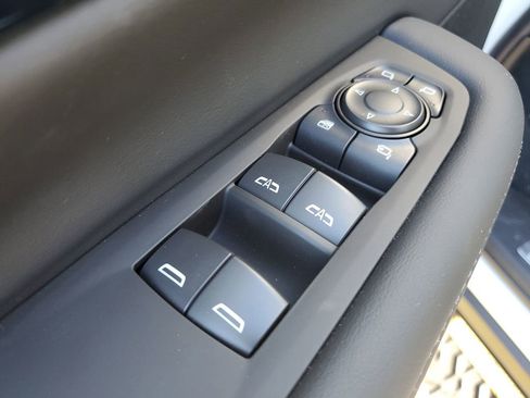 New 2026 Chevrolet Suburban Z71 w/ Z71 Off-Road Package image 22