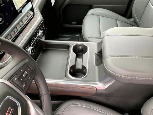 New 2026 GMC Sierra 2500 SLT w/ SLT Premium Package AWD/4WD image 9