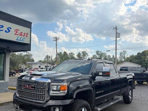 Used 2018 GMC Sierra 3500 Denali w/ Duramax Plus Package AWD/4WD image 1