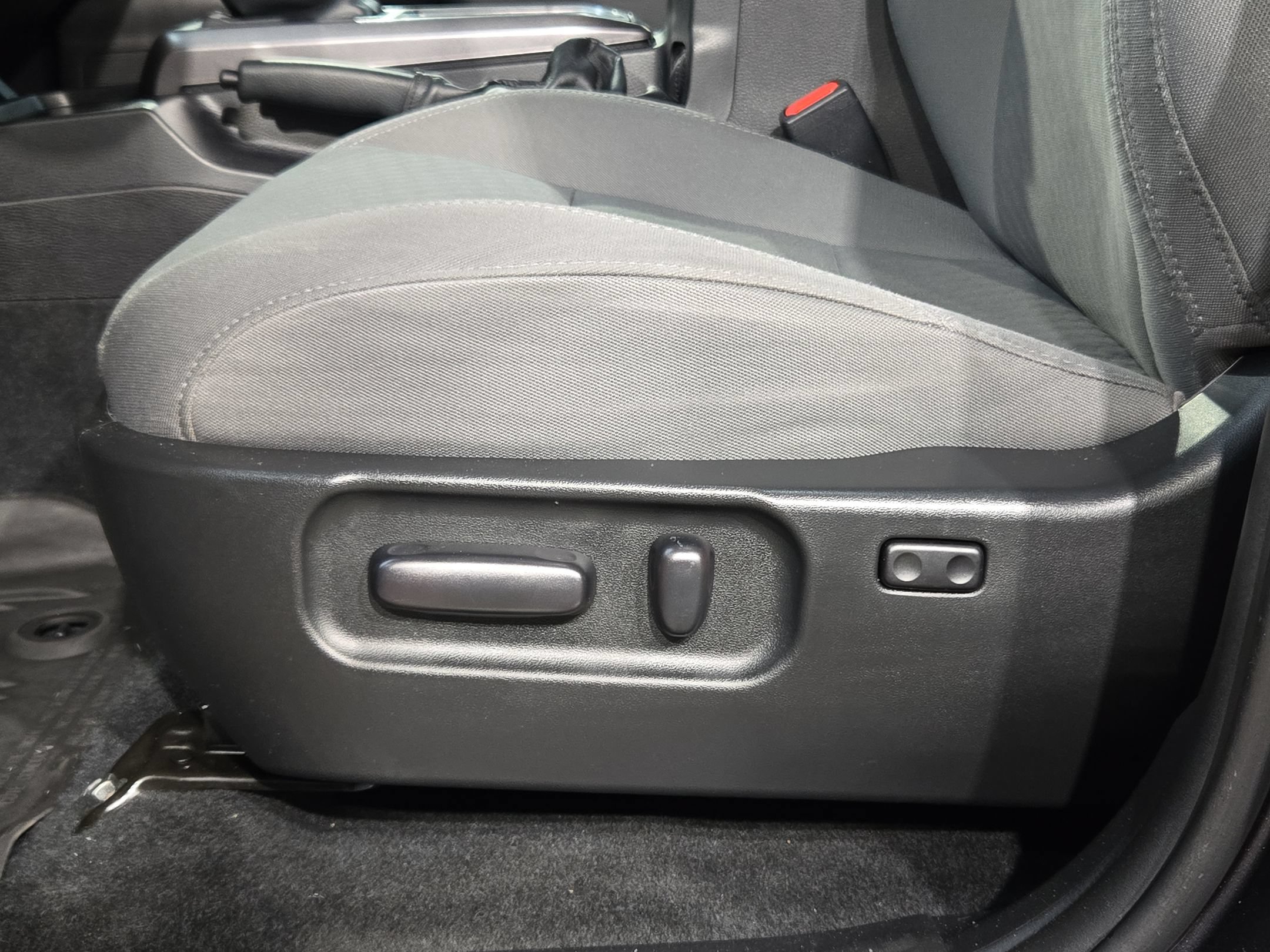 Used 2023 Toyota Tacoma SR5 RWD image 22