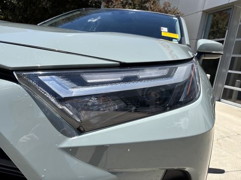 Used 2022 Toyota RAV4 XLE Premium AWD/4WD image 11