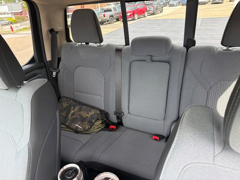 Used 2020 RAM 1500 Big Horn AWD/4WD image 10