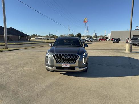 Used 2022 Hyundai Palisade Calligraphy image 3