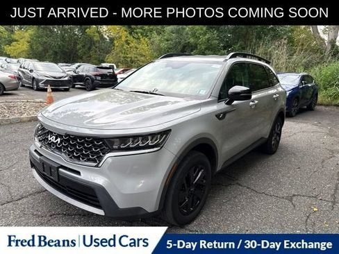 Used 2023 Kia Sorento S AWD/4WD image 3