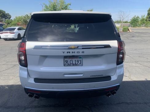 Used 2024 Chevrolet Tahoe Premier AWD/4WD image 4