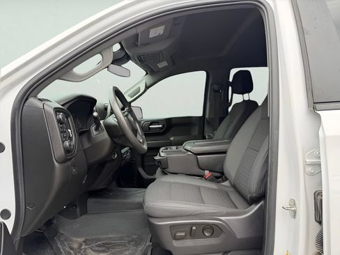 Used 2024 Chevrolet Silverado 1500 Custom AWD/4WD image 19