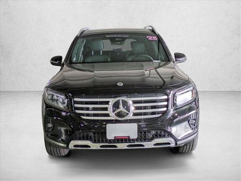 Used 2025 Mercedes-Benz GLB 250 image 5