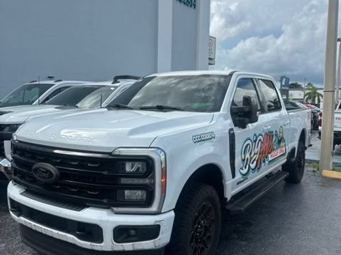 Used 2023 Ford F250 Lariat w/ Black Appearance Package AWD/4WD image 2
