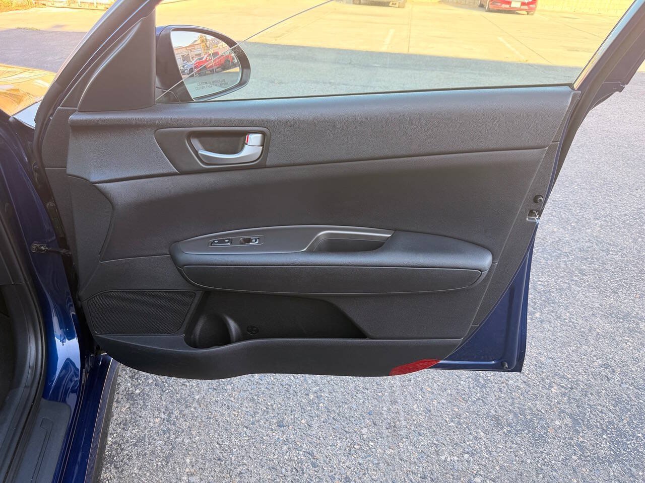 Used 2020 Kia Optima S FWD image 32