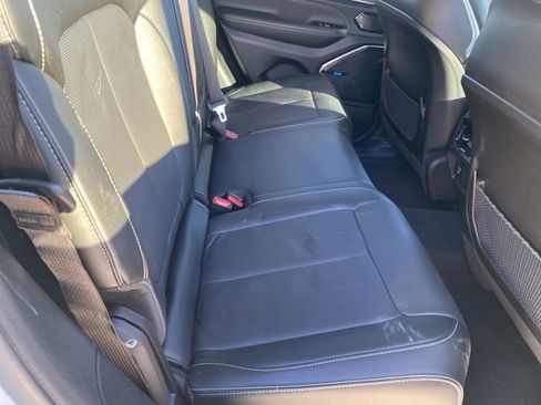 Used 2023 Jeep Grand Cherokee Overland w/ Advanced Protech Group III image 35