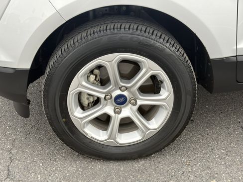 Used 2020 Ford EcoSport SE w/ SE Convenience Package image 11