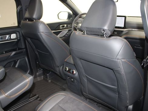 New 2026 Ford Explorer Tremor w/ Tremor Ultimate Package AWD/4WD image 33