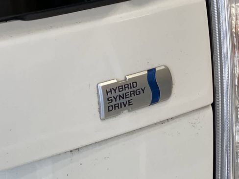 Used 2013 Toyota Prius Persona Series image 12