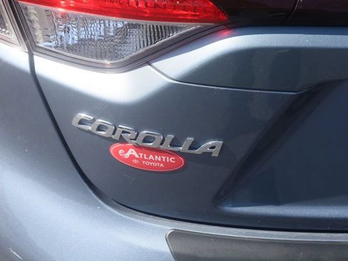 Used 2025 Toyota Corolla LE AWD/4WD image 30
