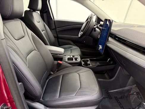 New 2025 Ford Mustang Mach-E Premium image 19