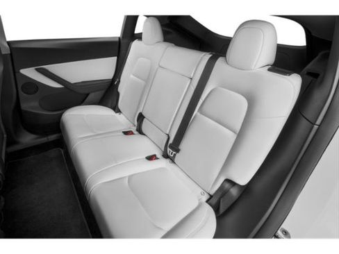 Used 2023 Tesla Model Y Long Range image 13