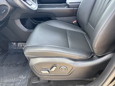 Used 2025 Hyundai Santa Fe SEL AWD/4WD image 19