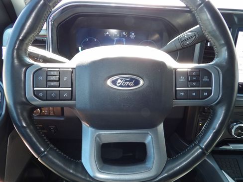 Used 2024 Ford F350 Lariat AWD/4WD image 19