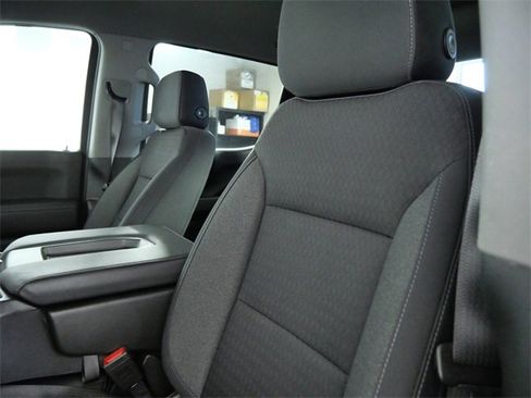 Used 2020 Chevrolet Silverado 1500 LT image 17