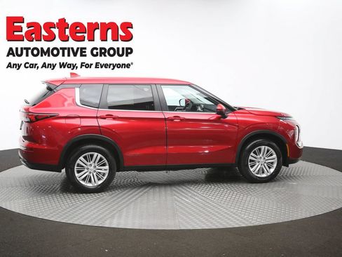 Used 2024 Mitsubishi Outlander ES AWD/4WD image 43
