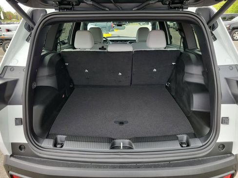 New 2026 Jeep Cherokee Limited AWD/4WD image 32