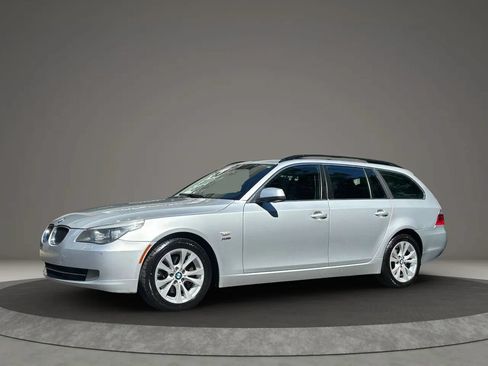 Used 2010 BMW 535i xDrive Wagon AWD/4WD image 1