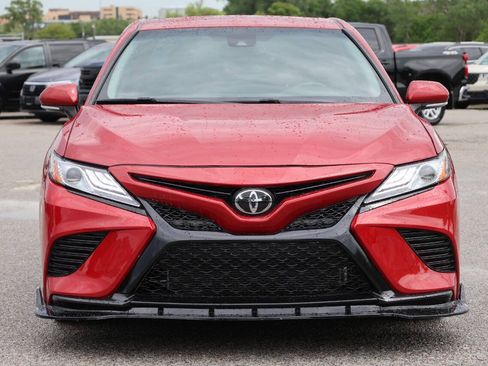 Used 2019 Toyota Camry XSE FWD image 2