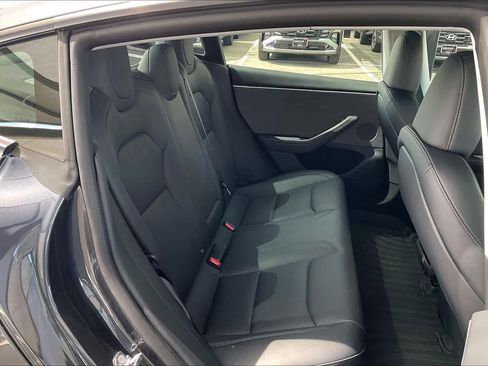 Used 2025 Tesla Model 3 Long Range image 19
