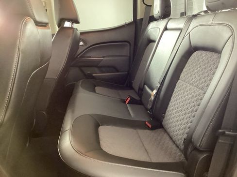 Used 2019 Chevrolet Colorado Z71 AWD/4WD image 25