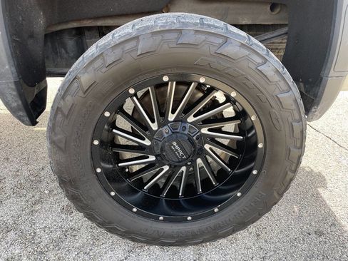 Used 2020 GMC Sierra 1500 Elevation w/ Elevation Value Package image 12