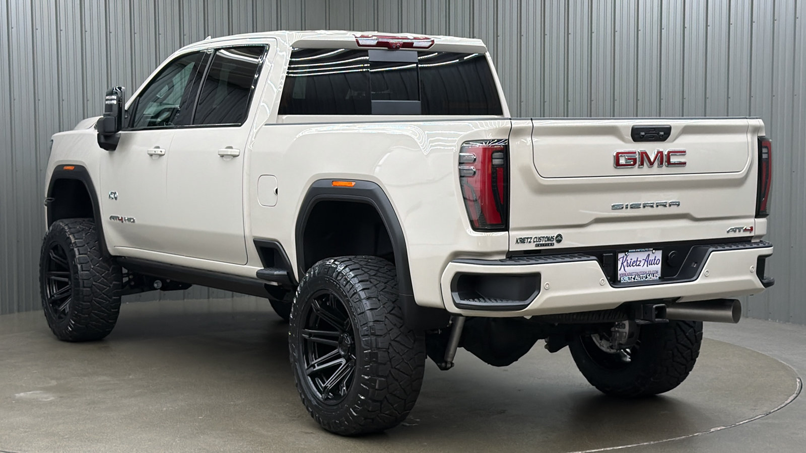 Used 2026 GMC Sierra 2500 AT4 w/ AT4 Premium Plus Package AWD/4WD image 3