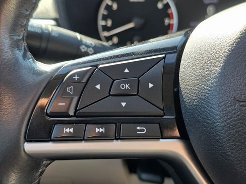 Used 2022 Nissan Altima 2.5 Platinum image 23