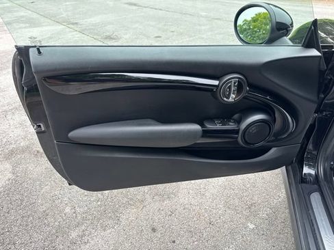 Used 2019 MINI Cooper S w/ Premium Package FWD image 14