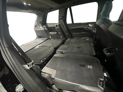 Used 2018 Volvo XC90 T6 R-Design w/ Convenience Package image 16