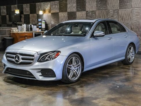 Used 2017 Mercedes-Benz E 300 image 7