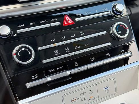 New 2026 Hyundai Santa Fe SE FWD image 15