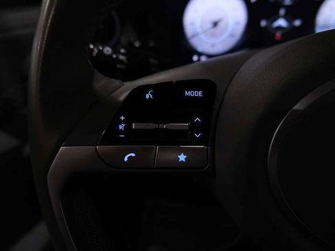 Used 2025 Hyundai Elantra SEL image 35