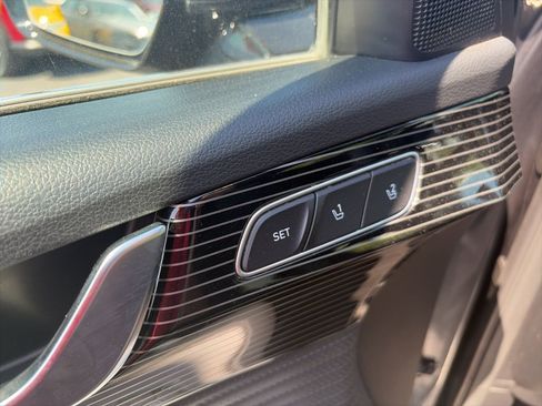 Used 2024 Hyundai Palisade Calligraphy image 16