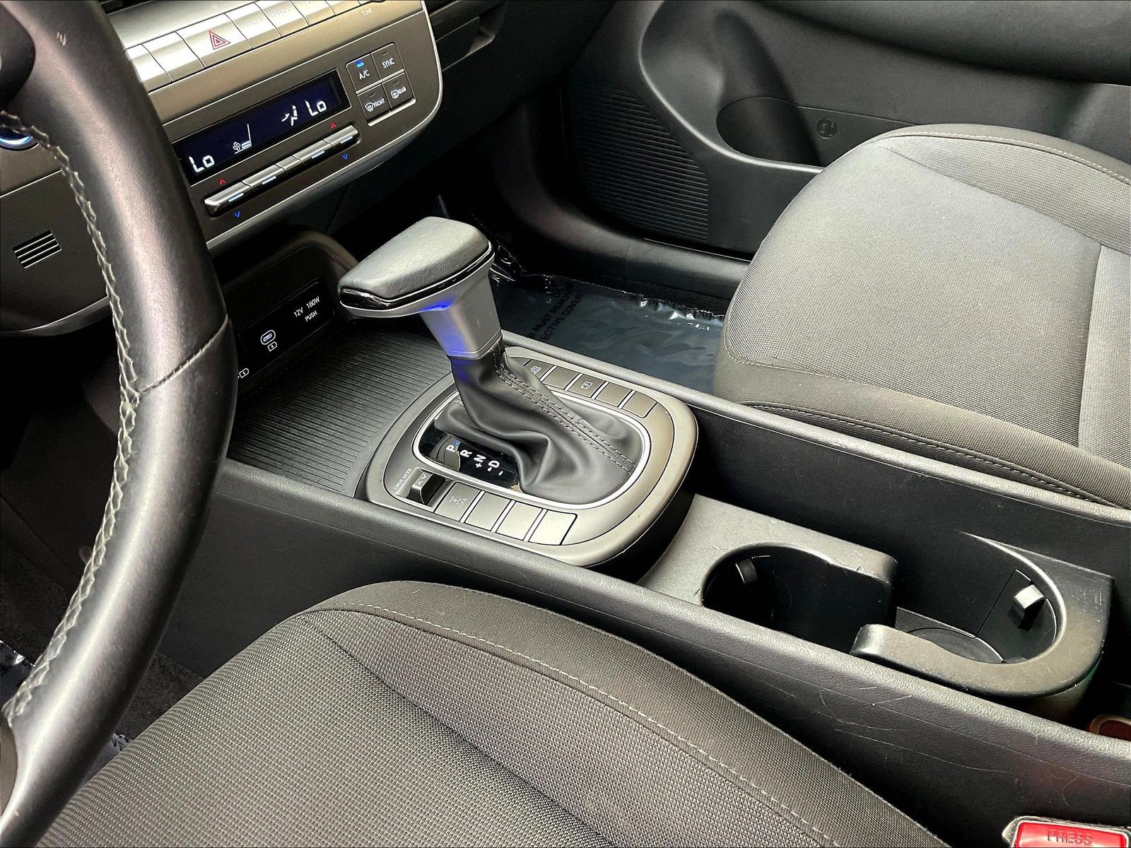 Certified 2025 Hyundai Kona SEL AWD/4WD image 18