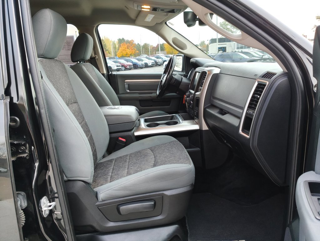 Used 2017 RAM 1500 Big Horn AWD/4WD image 18