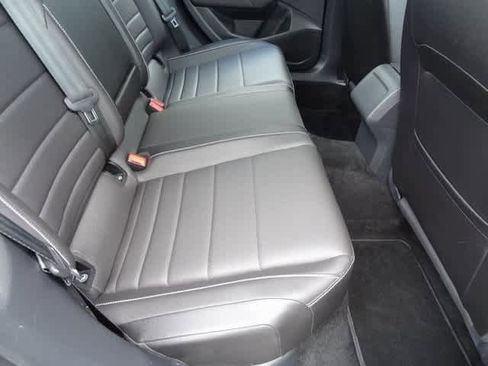 Used 2024 Volkswagen Jetta SE image 11