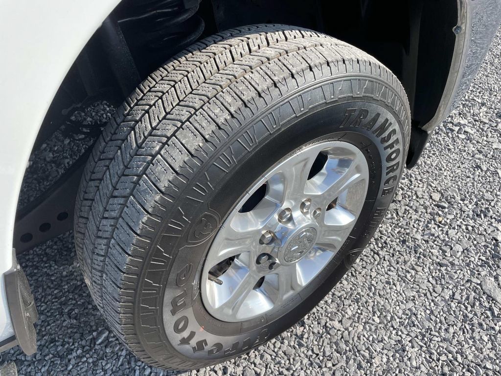 Used 2026 RAM 2500 Big Horn AWD/4WD image 30