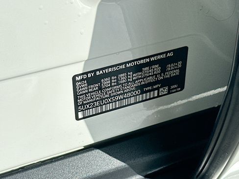 Used 2025 BMW X5 xDrive40i w/ Climate Comfort Package AWD/4WD image 36