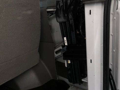 Used 2017 Chevrolet Express 2500 LS image 20