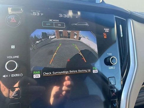 Used 2022 Subaru Outback Limited image 10