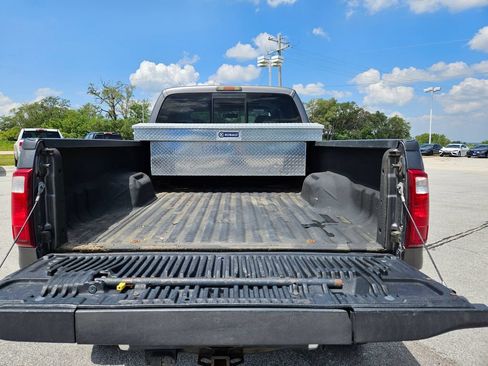 Used 2010 Ford F250 4x4 Crew Cab Super Duty image 9