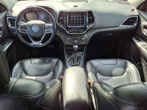 Used 2020 Jeep Cherokee Limited FWD image 10