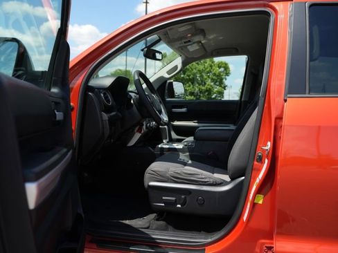Used 2016 Toyota Tundra SR5 w/ TRD Off Road Package AWD/4WD image 12