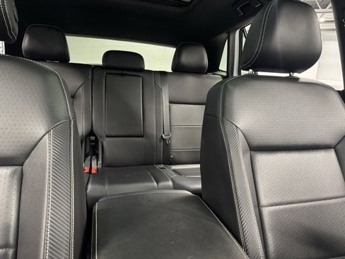 Used 2021 Volkswagen Atlas Cross Sport SEL R-Line image 17