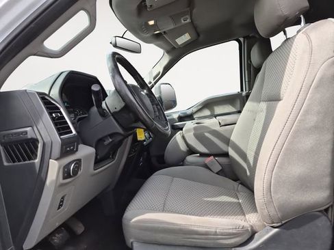 Used 2016 Ford F150 XLT w/ Equipment Group 302A Luxury image 9